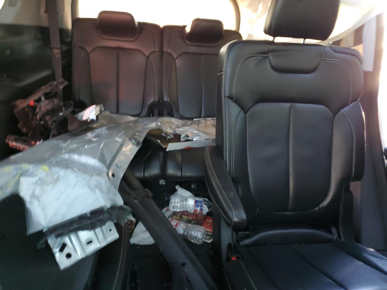 2021 Jeep Grand Cherokee - Image 10