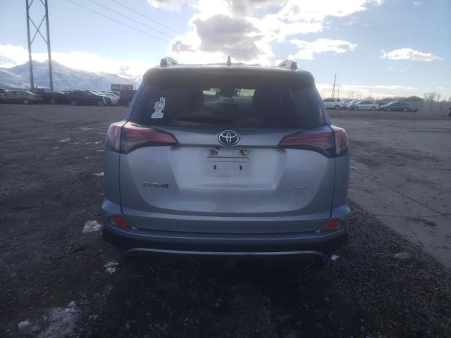  TOYOTA RAV4 2017 Srebrny