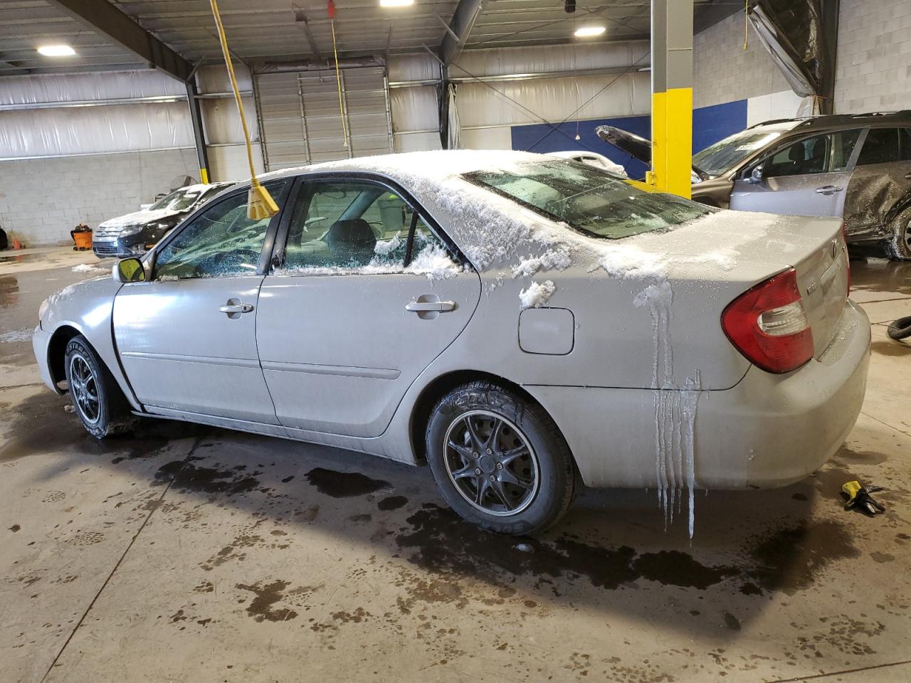 2004 Toyota Camry - Image 2
