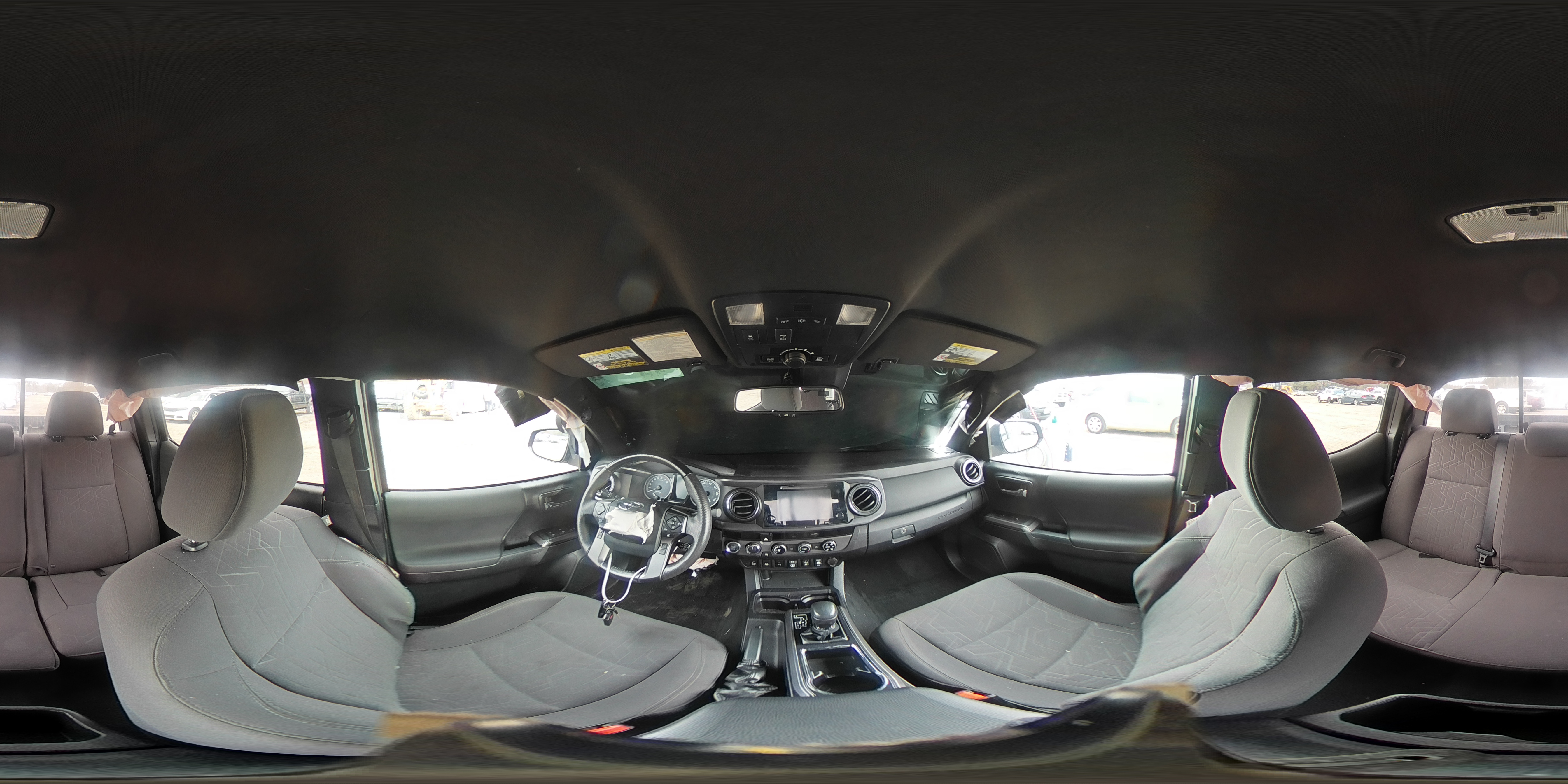 2018 Toyota Tacoma - Image 13