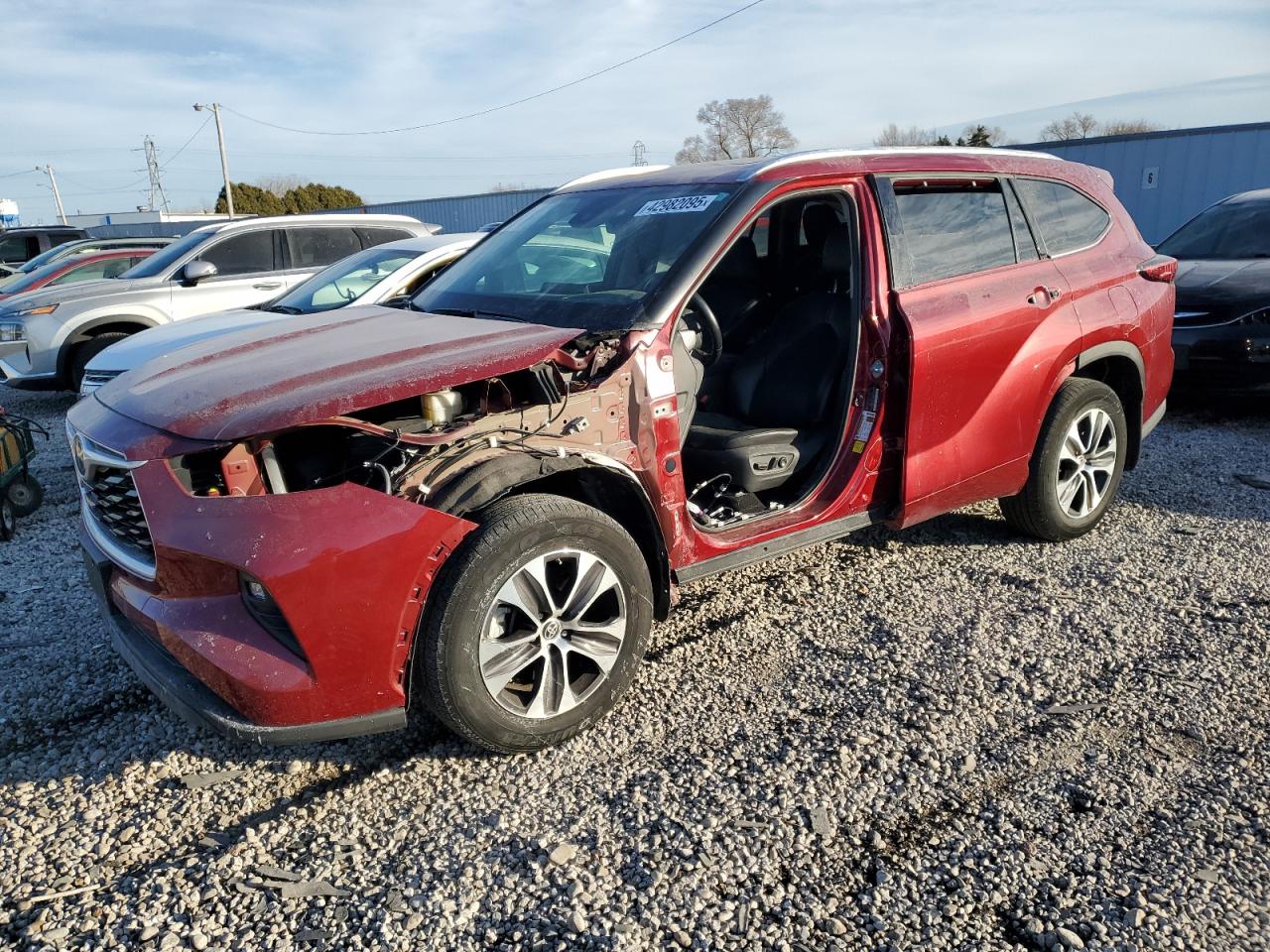 2021 Toyota Highlander - Image 1