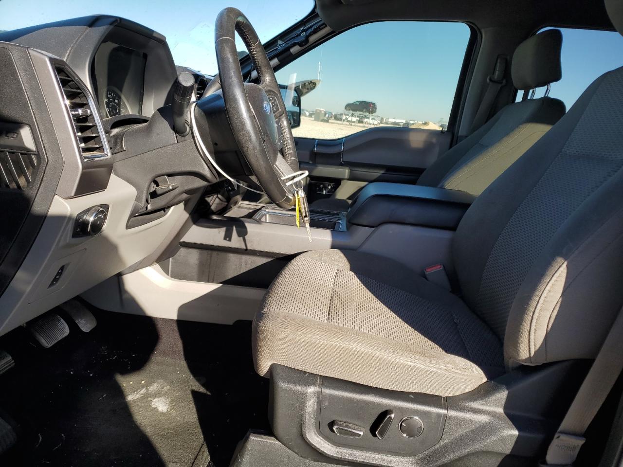 2017 Ford F-150 - Image 7