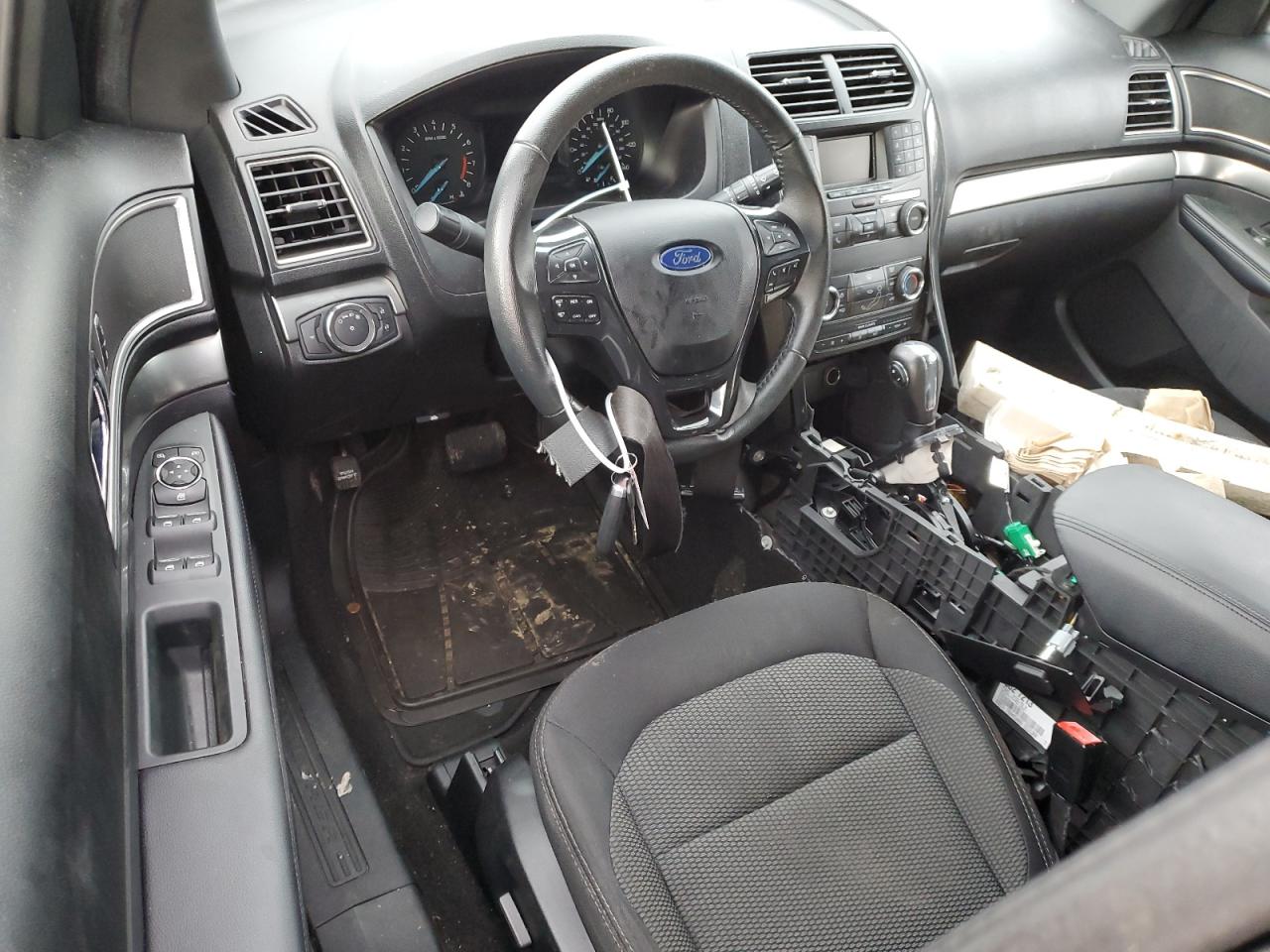 2019 Ford Explorer - Image 8