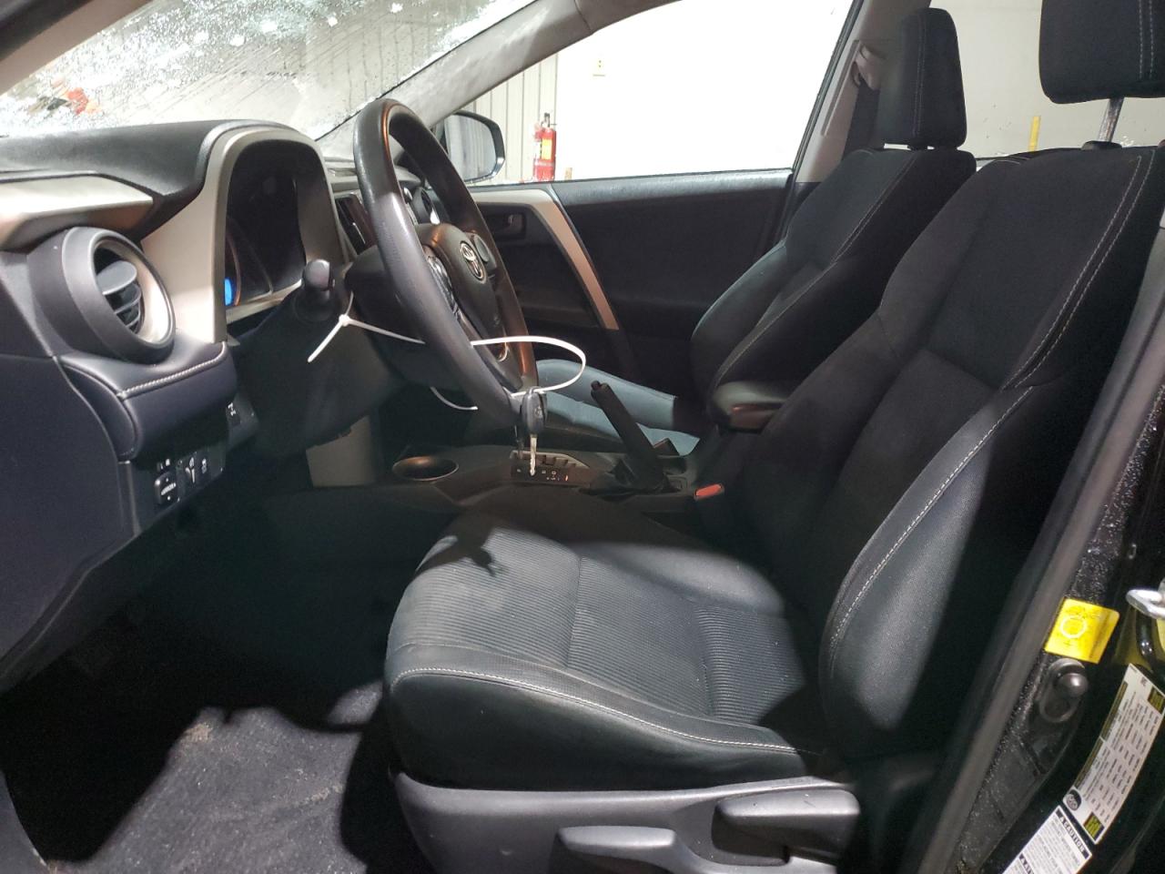 2013 Toyota RAV 4 - Image 7