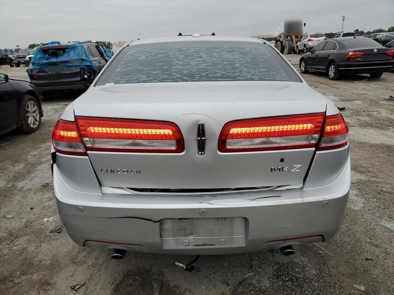 2011 Lincoln MKZ - Image 6