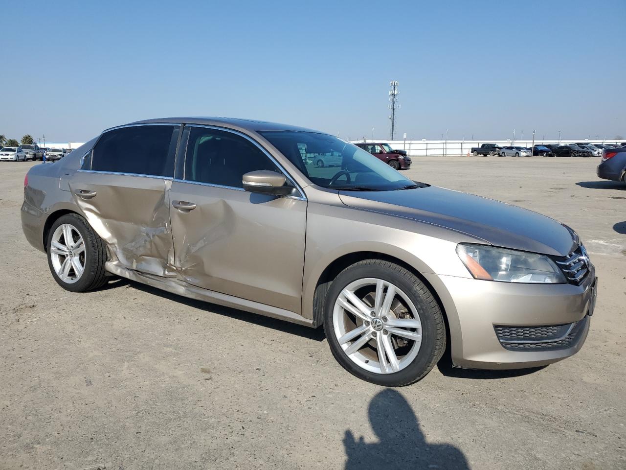 2015 Volkswagen Passat - Image 4