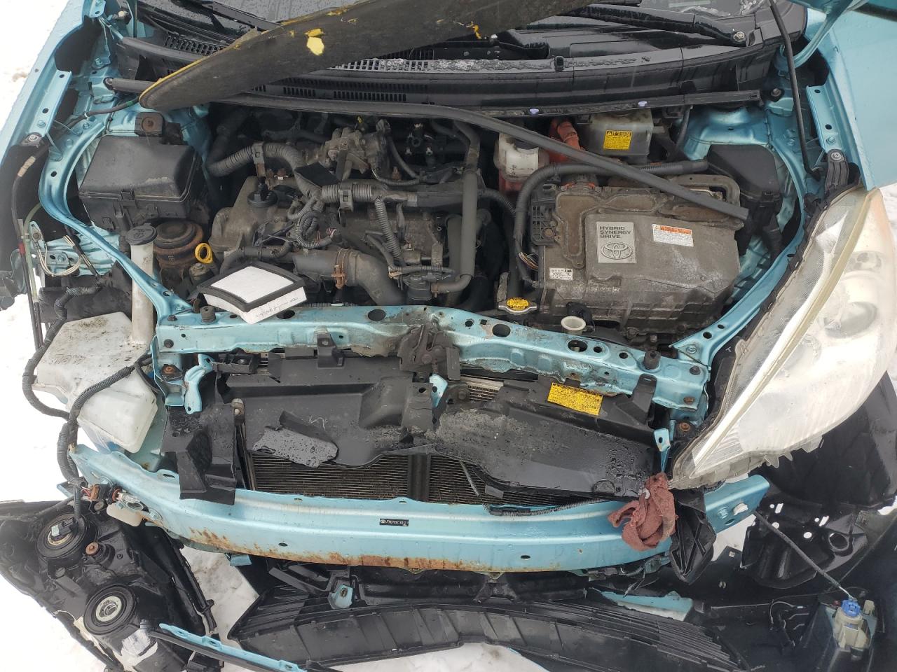 2012 Toyota Prius - Image 11