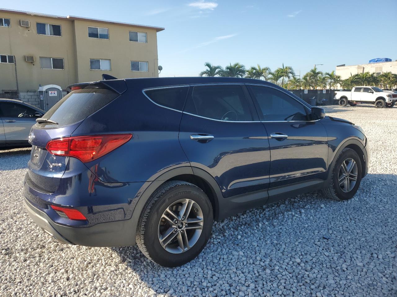 VIN 5XYZT3LBXHG386753 2017 HYUNDAI SANTA FE no.3