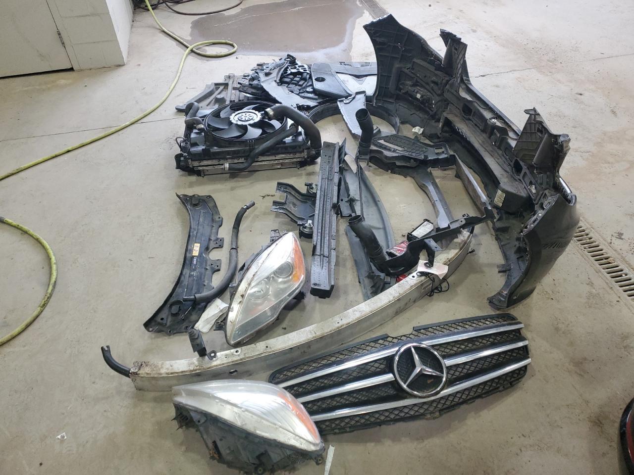 2012 Mercedes-Benz R 350 Bluetec VIN: 4JGCB2FE6CA153854 Lot: 42225095