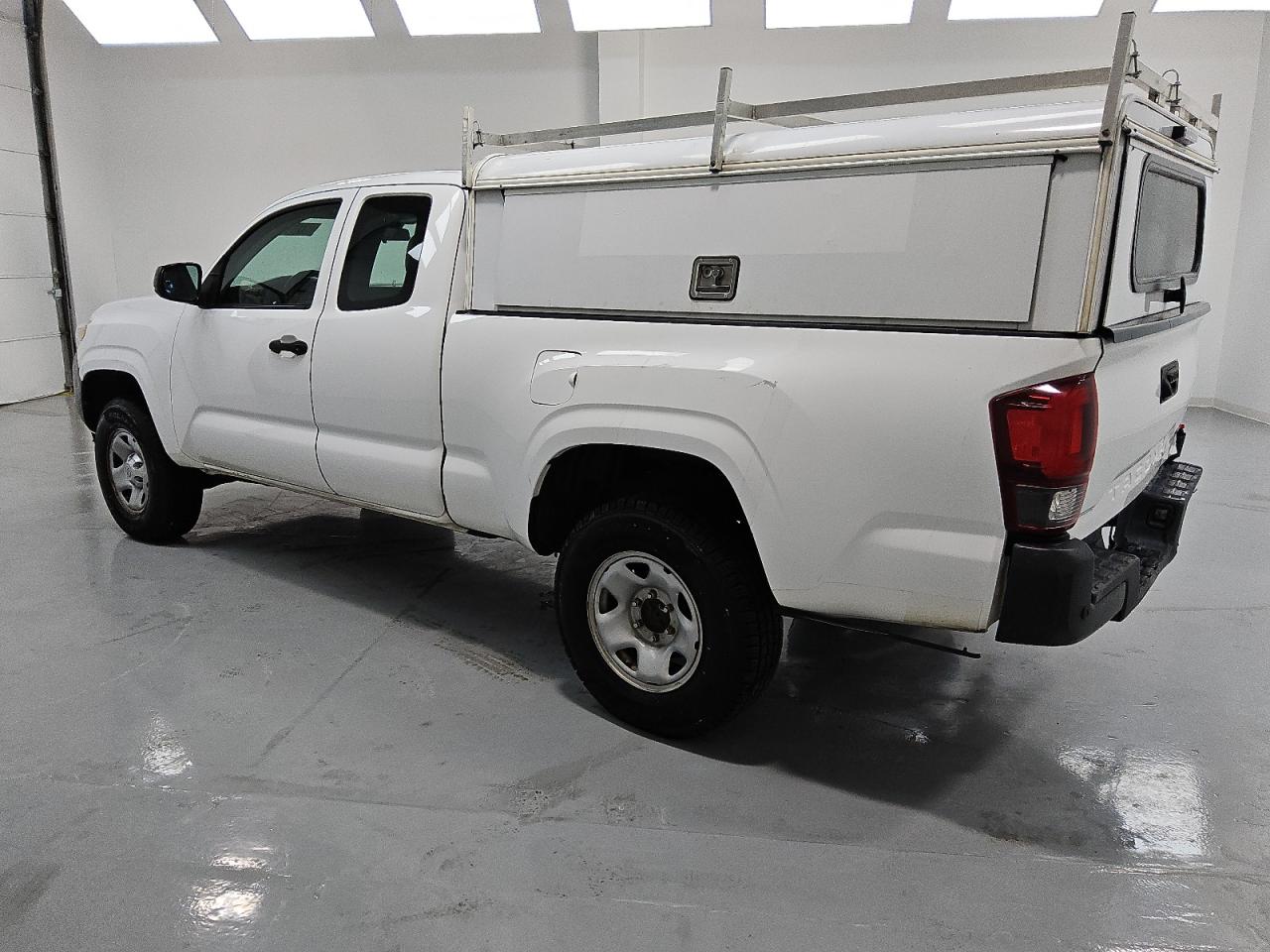 2018 Toyota Tacoma - Image 2