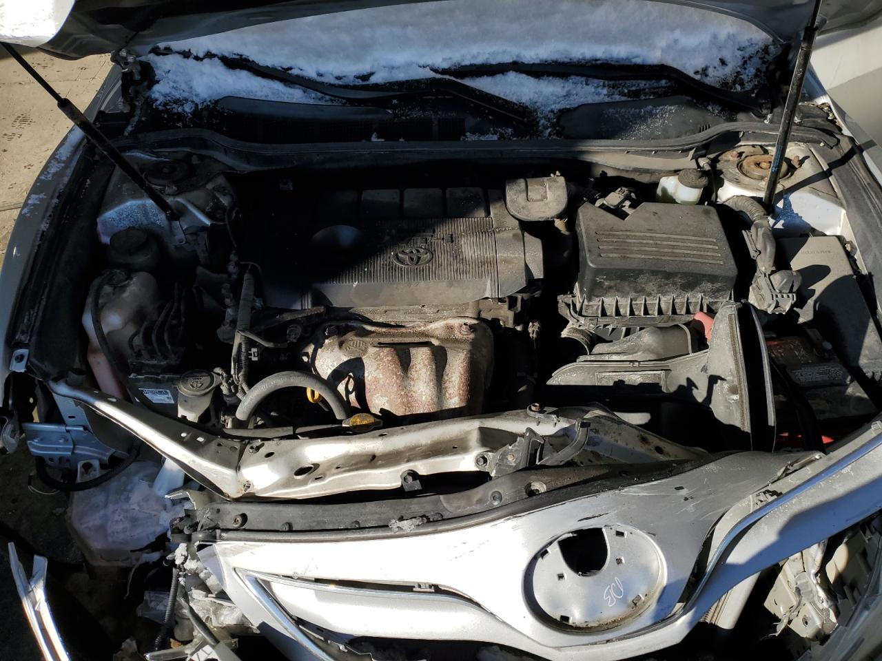 2011 Toyota Camry - Image 11