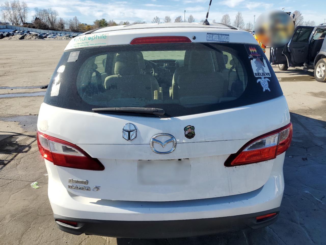2012 Mazda 5 - Image 6