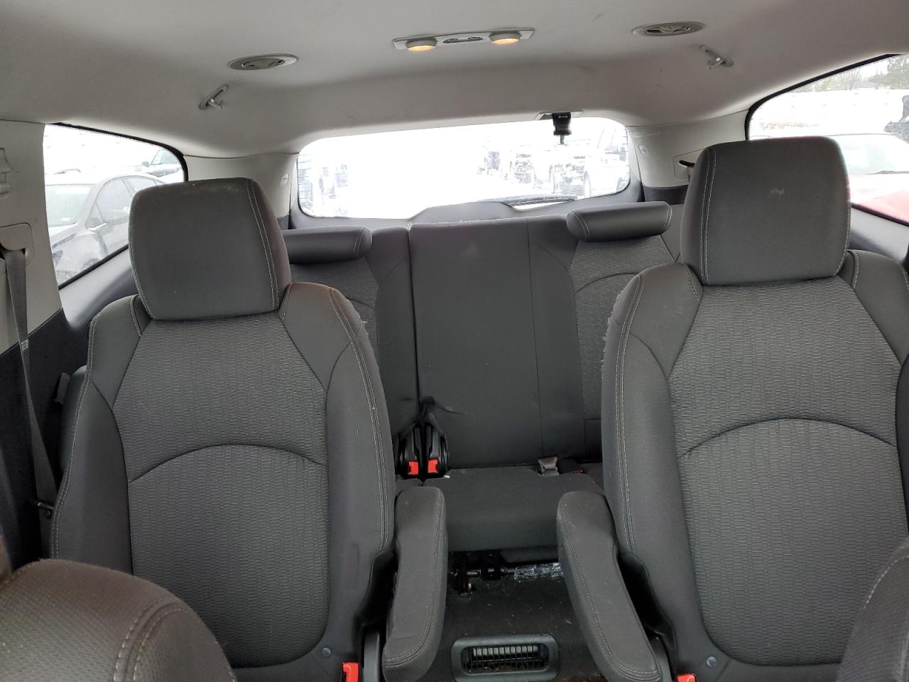 2014 Chevrolet Traverse - Image 10