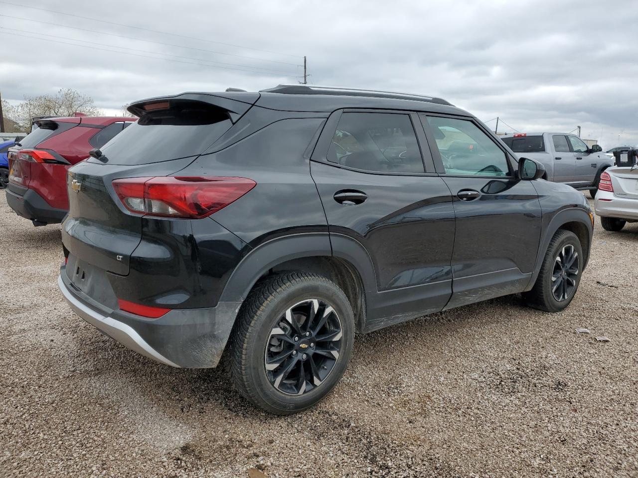 2022 Chevrolet TrailBlazer - Image 3
