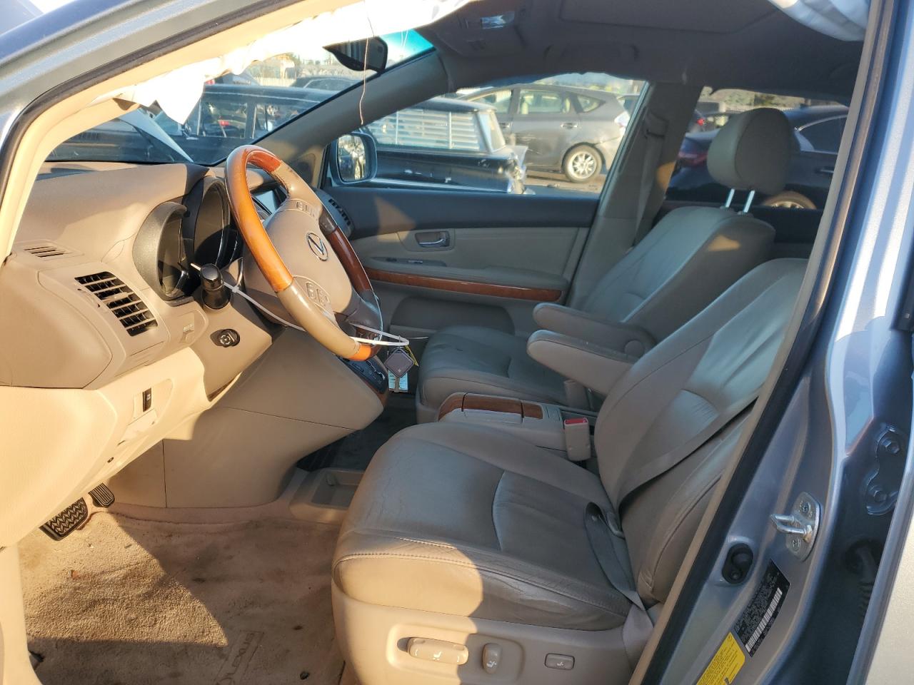 2005 Lexus RX - Image 7