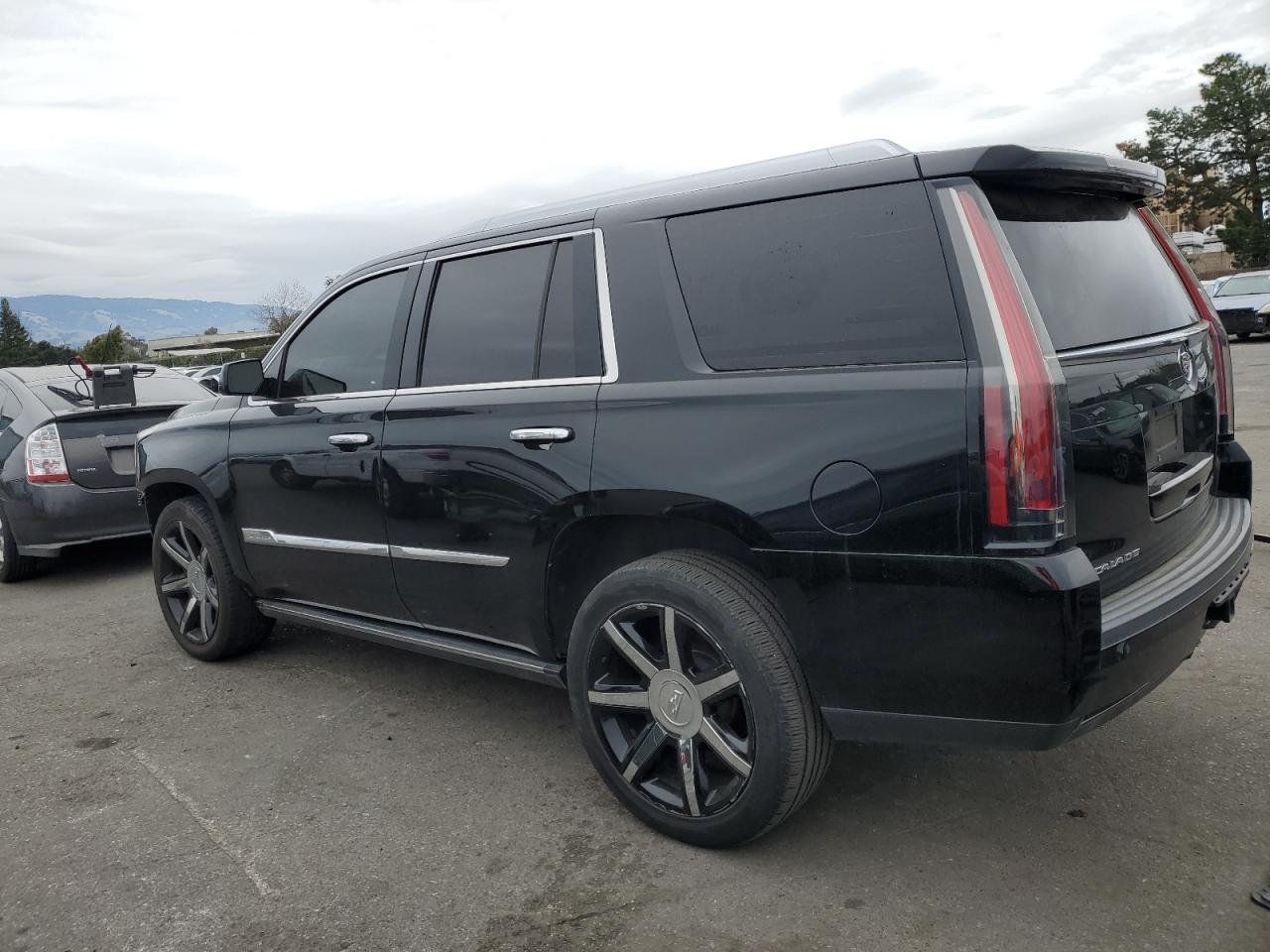 2015 Cadillac Escalade - Image 2