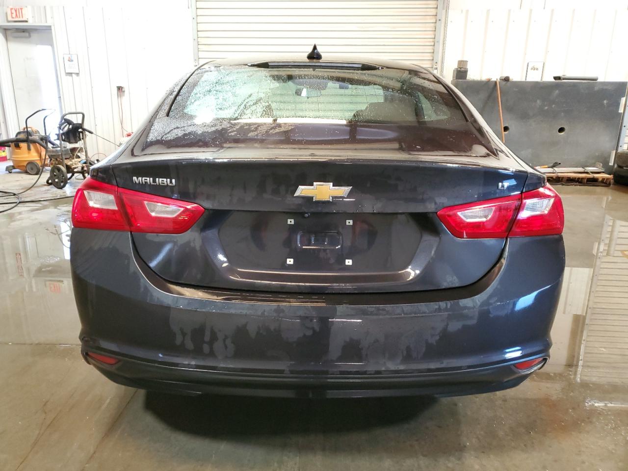 2023 Chevrolet Malibu - Image 6