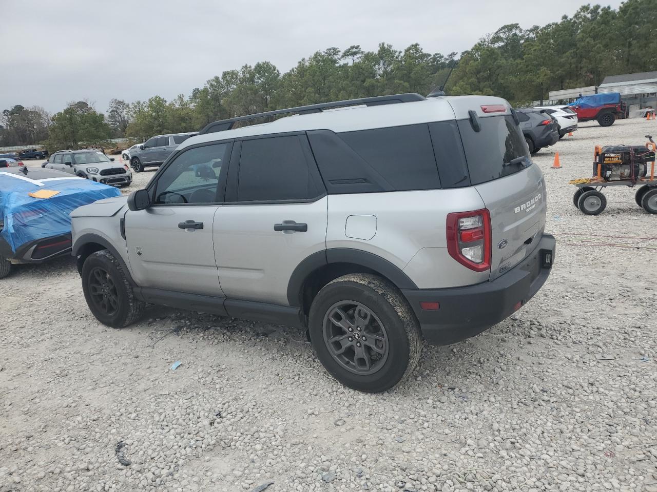 2022 Ford Bronco - Image 2