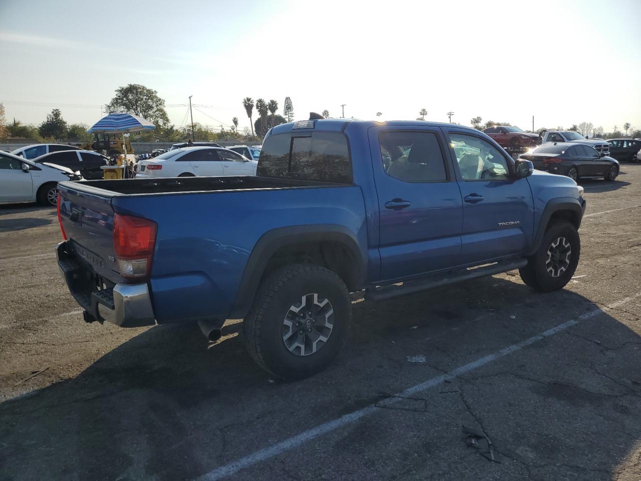 2017 Toyota Tacoma - Image 3