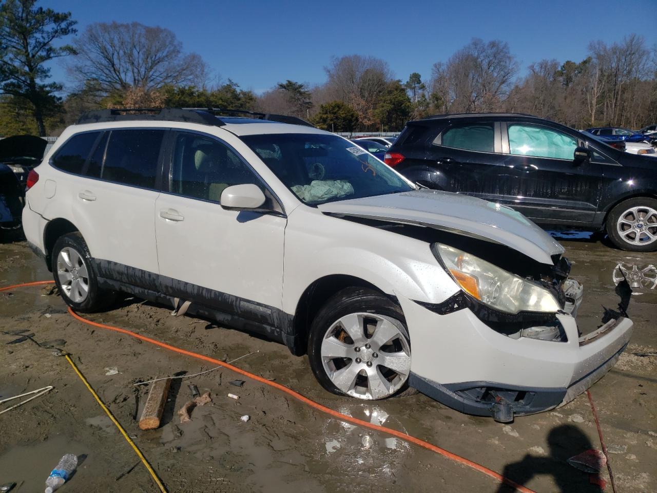 2010 Subaru Outback - Image 4