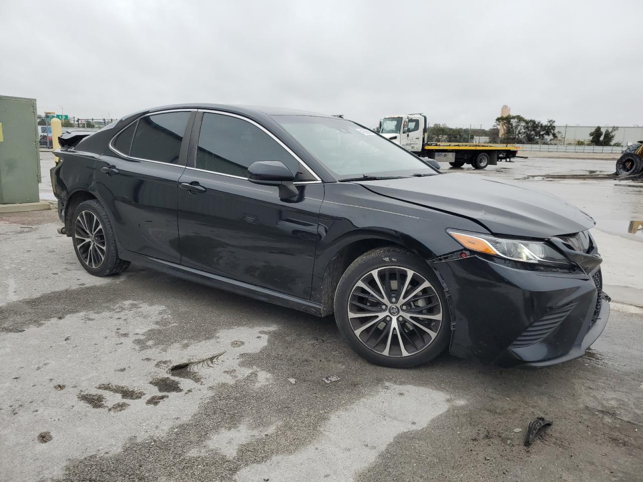 2019 Toyota Camry - Image 4