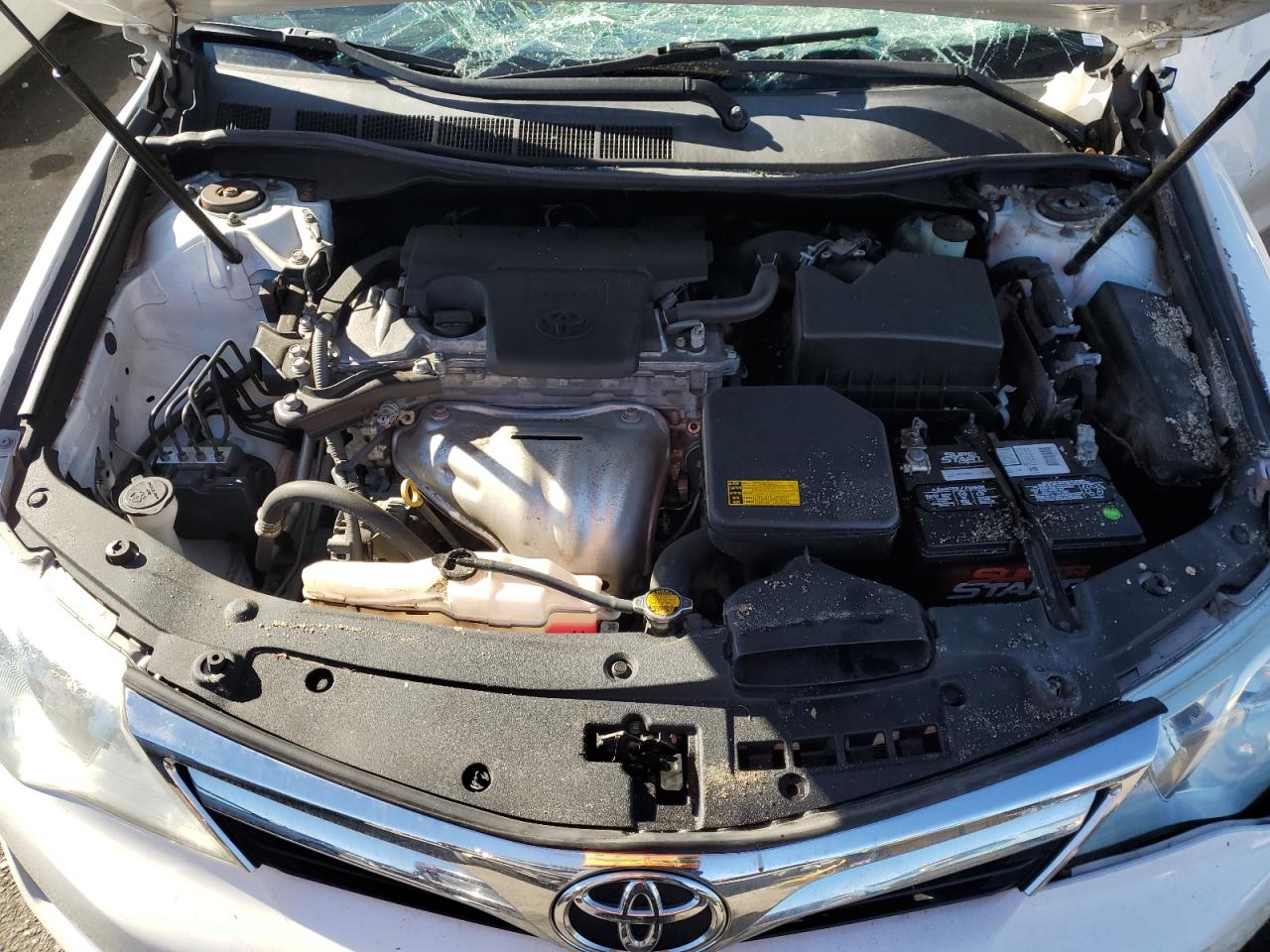 2014 Toyota Camry - Image 11