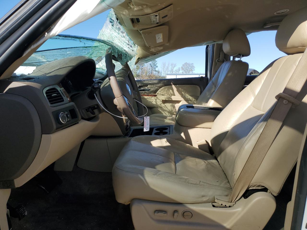 2011 Chevrolet Tahoe - Image 7