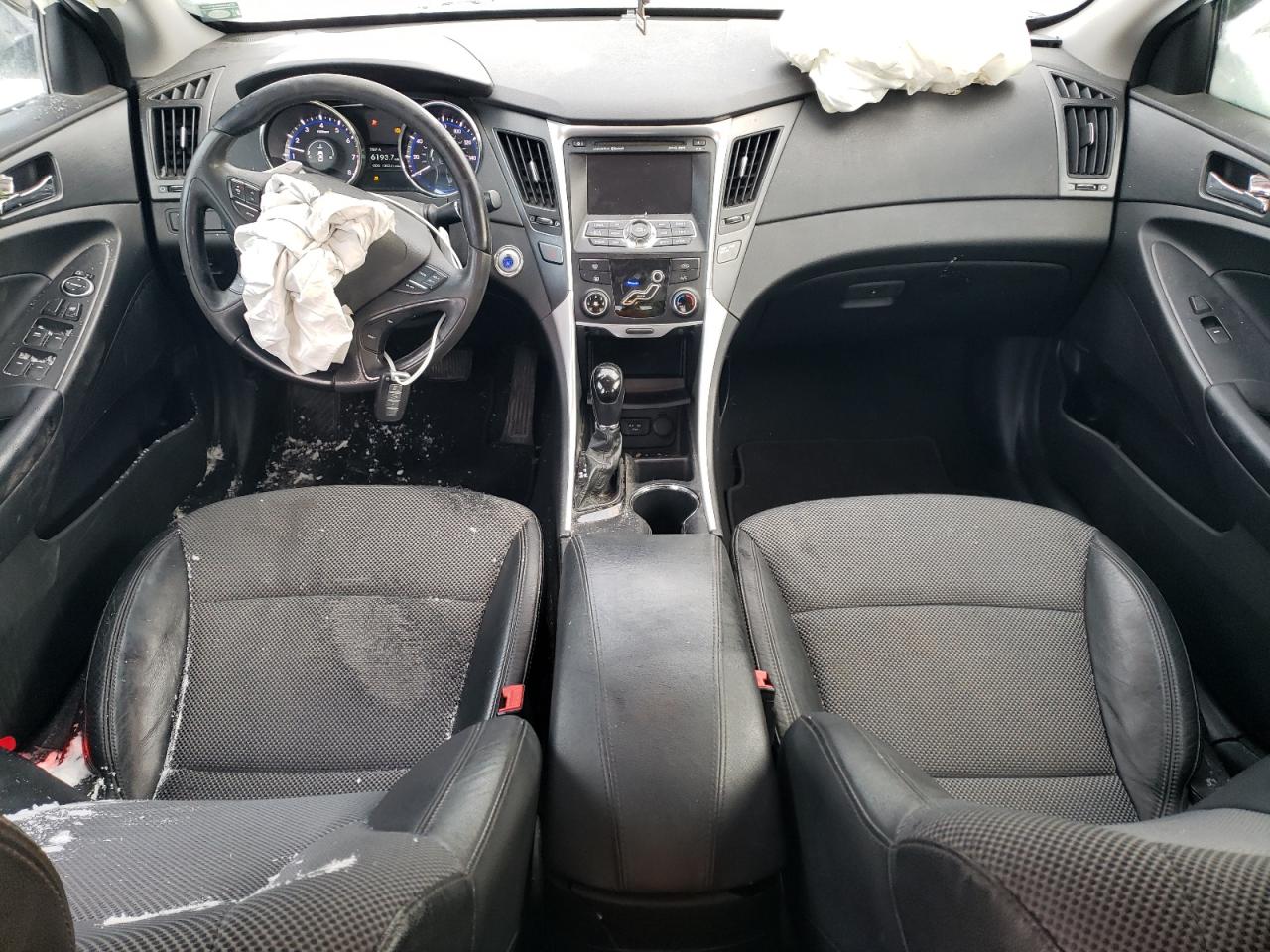 2011 Hyundai Sonata - Image 8