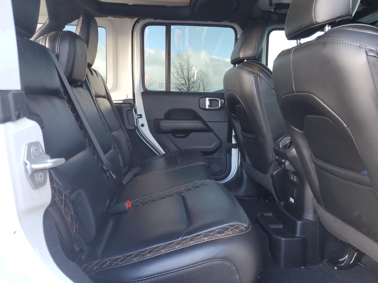 2020 Jeep Wrangler - Image 12