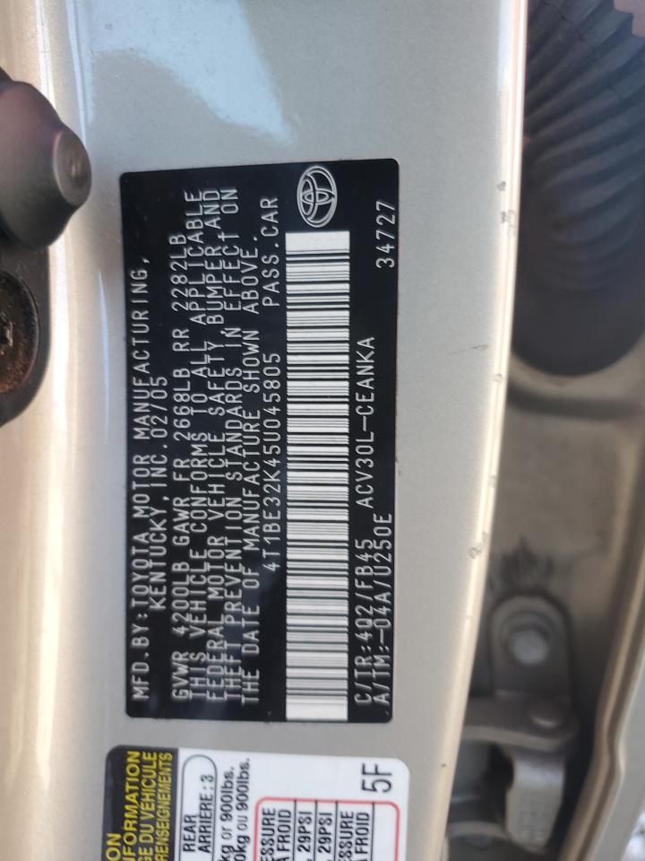 2005 Toyota Camry - Image 12