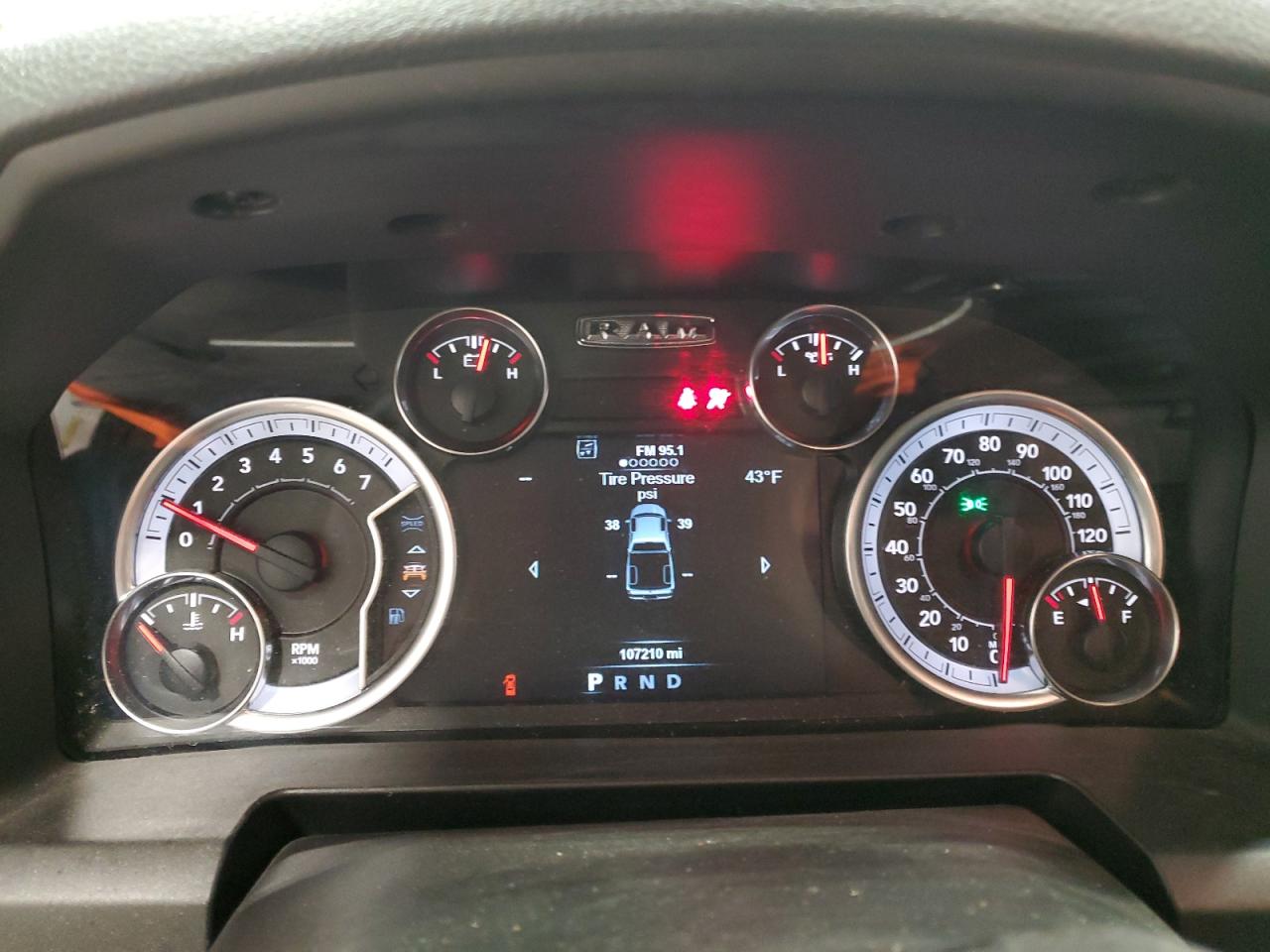 2018 RAM 1500 - Image 9