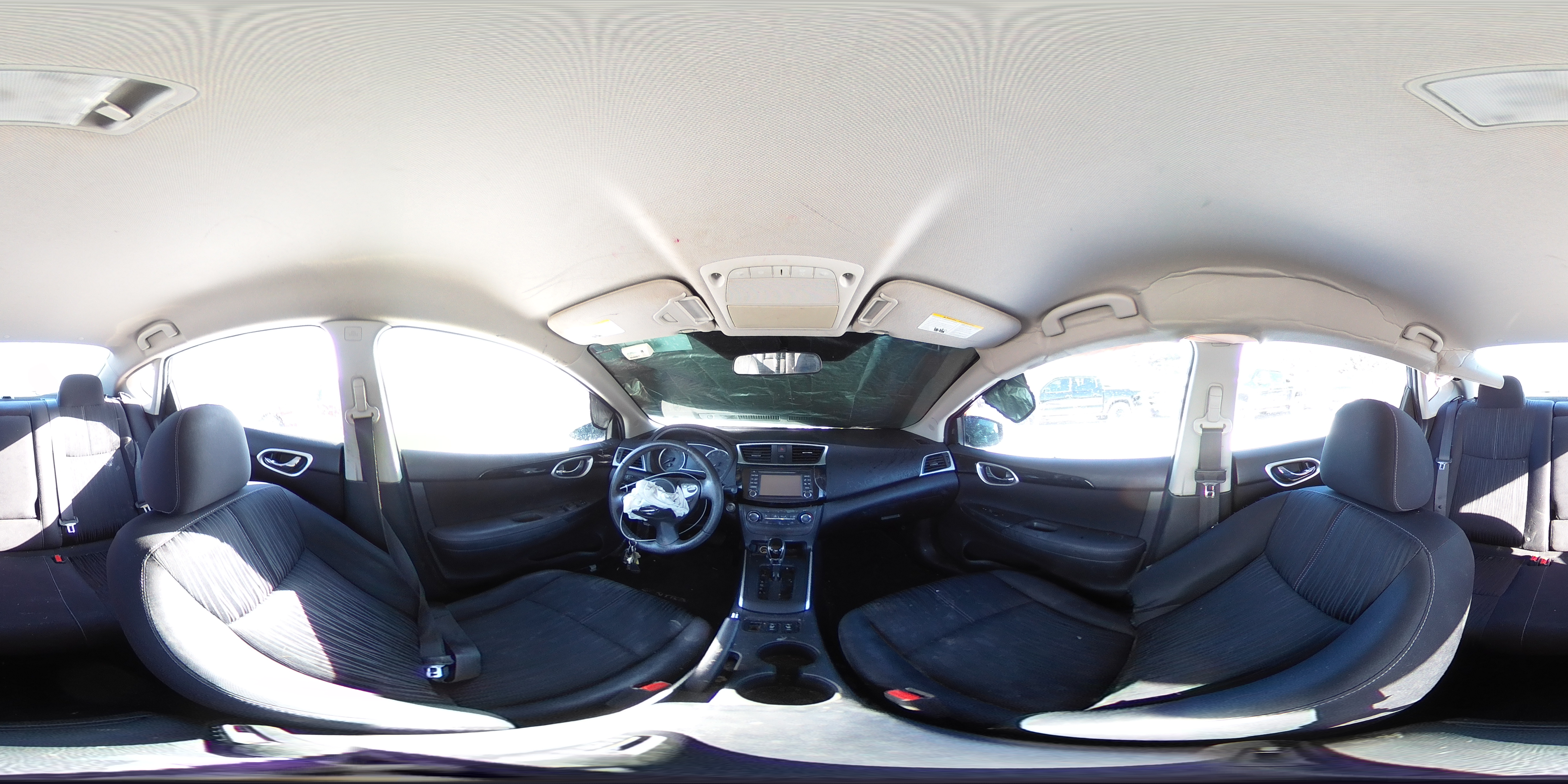 2016 Nissan Sentra - Image 13