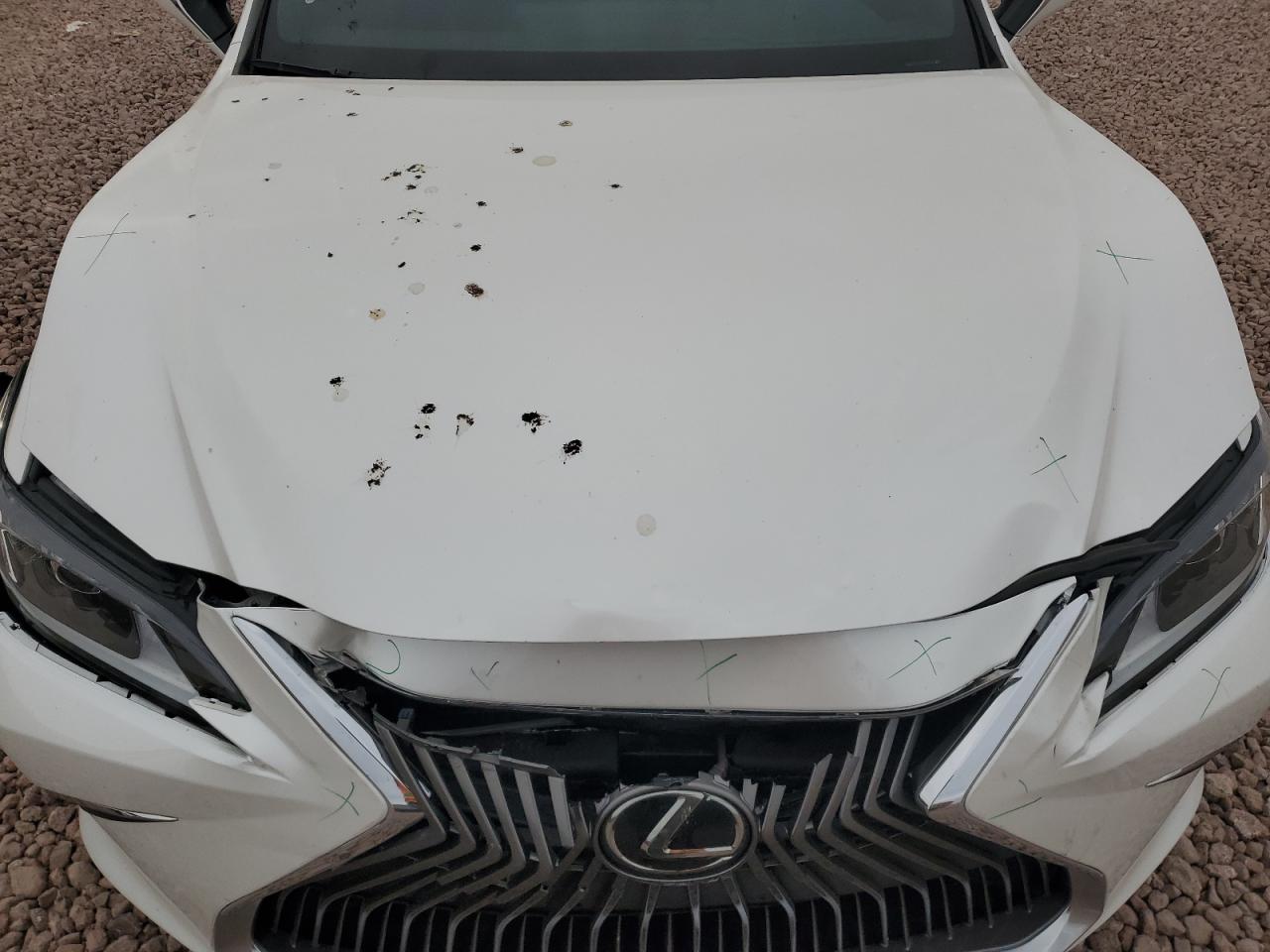 2020 Lexus ES - Image 11