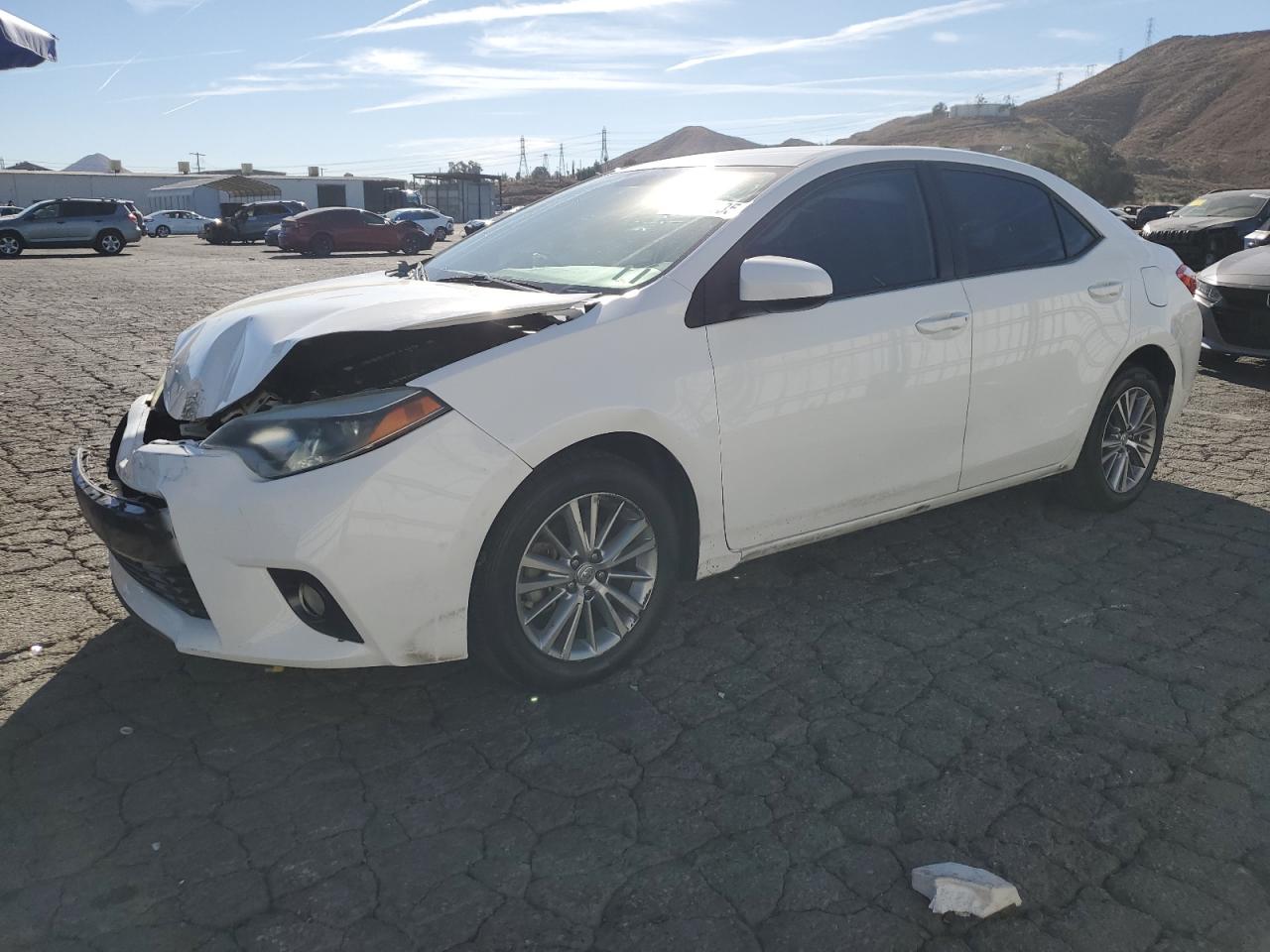 VIN 5YFBURHE7FP209512 2015 TOYOTA COROLLA no.1