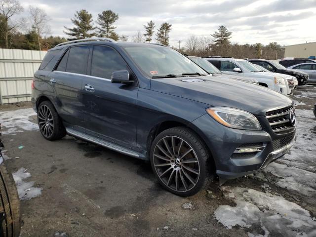 Parquets MERCEDES-BENZ M-CLASS 2013 Blue
