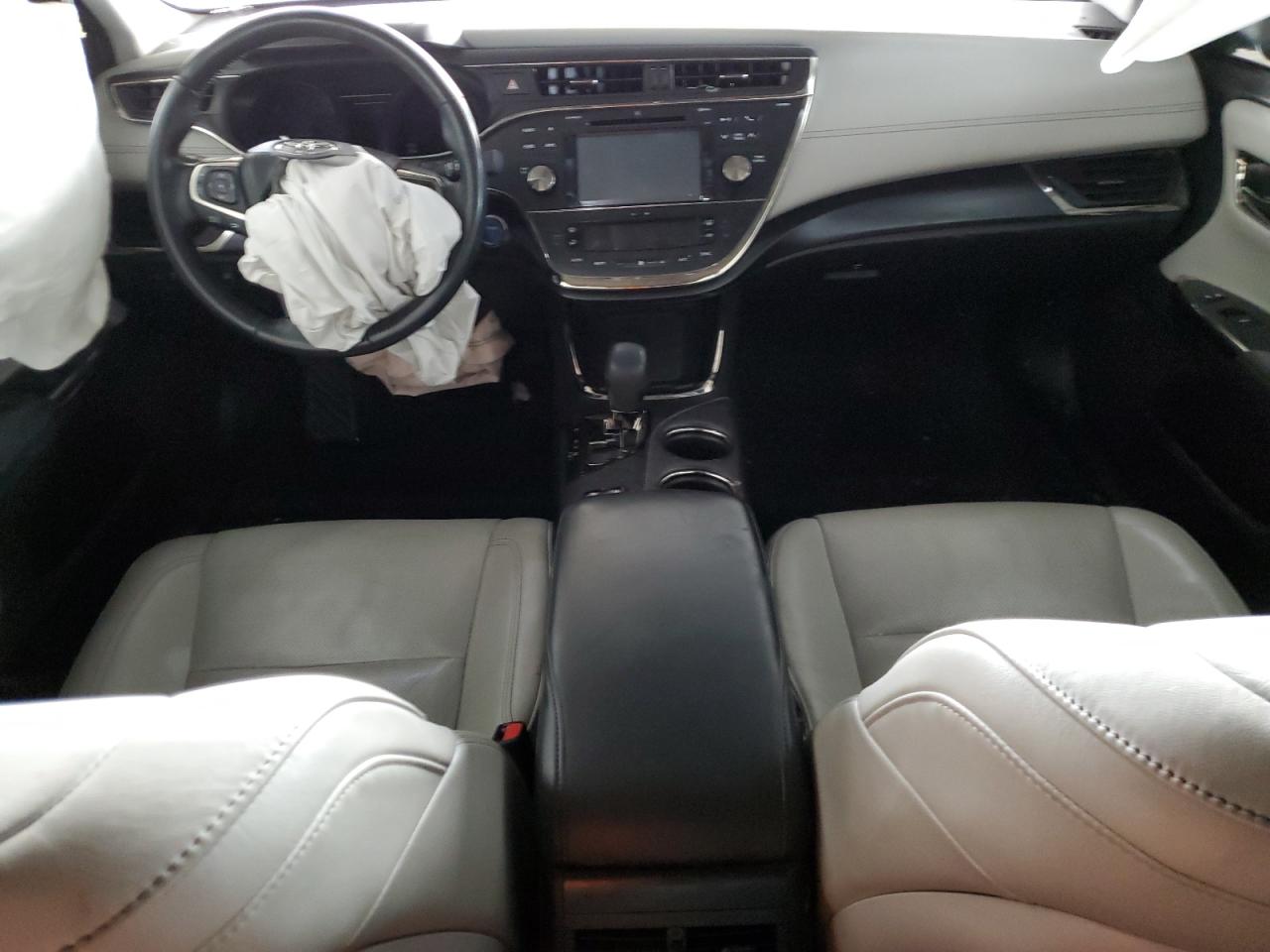 2016 Toyota Avalon - Image 8