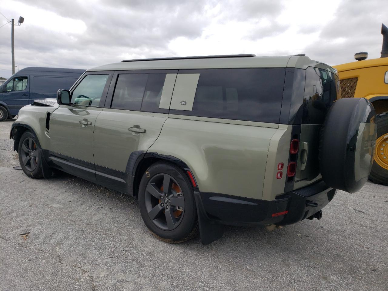 2024 Land Rover Defender - Image 2