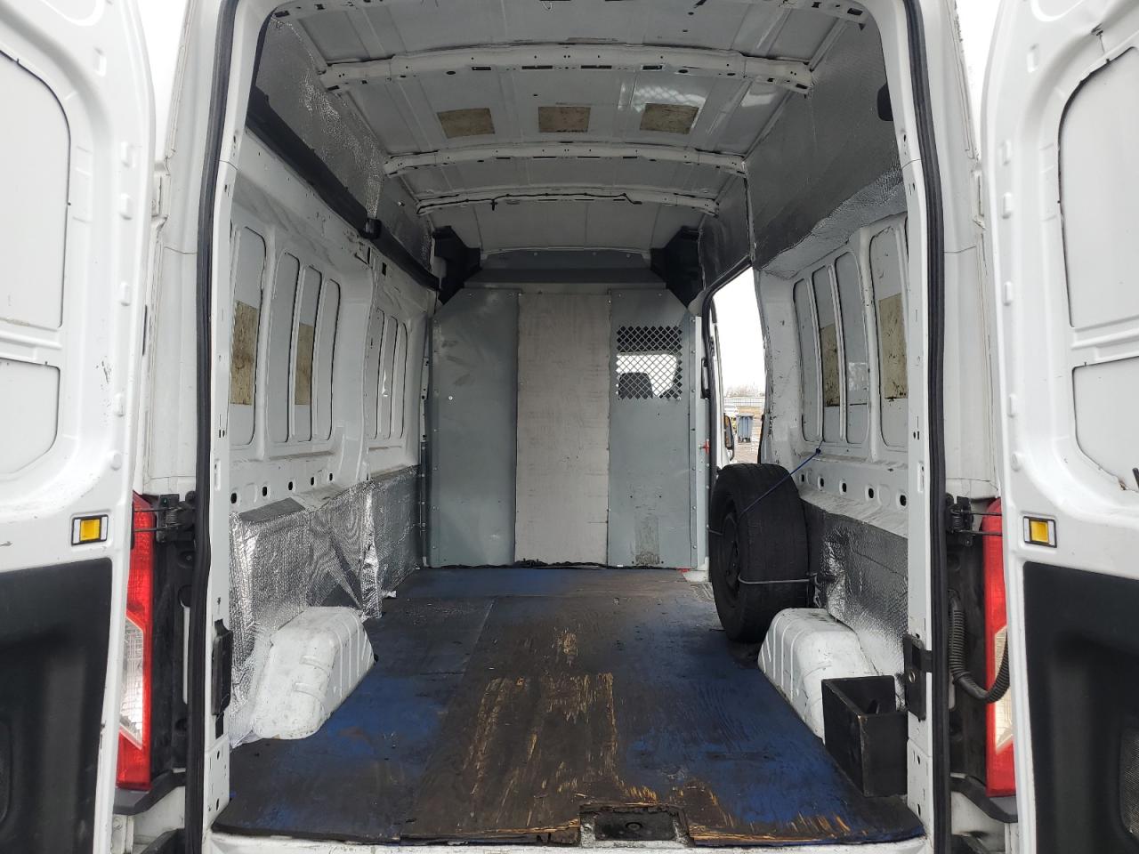 2016 Ford Transit - Image 10