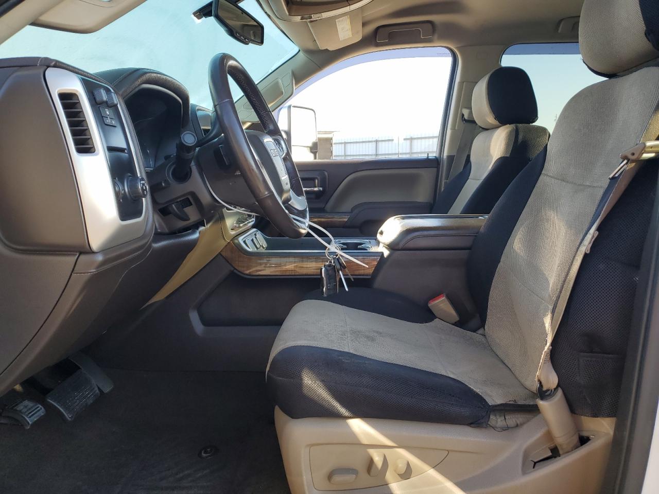 2015 GMC Sierra - Image 7