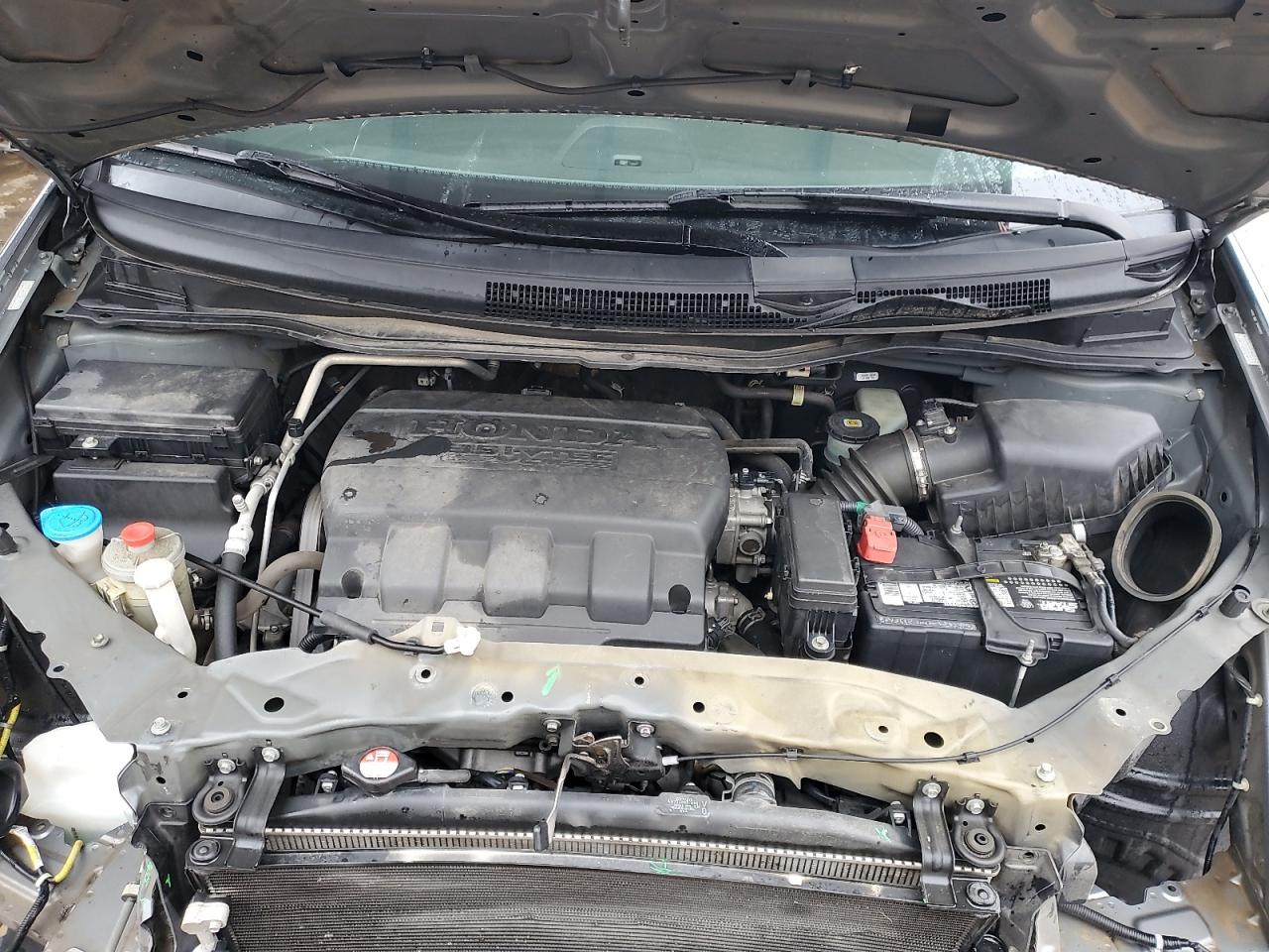 2011 Honda Odyssey - Image 11