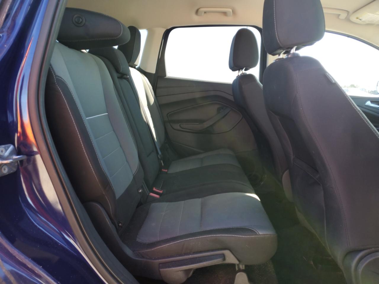 2015 Ford Escape - Image 12