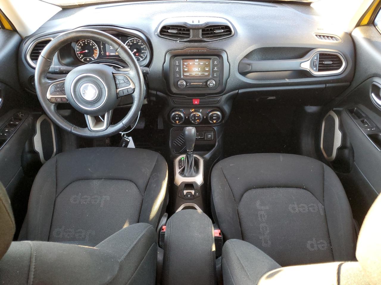 2015 Jeep Renegade - Image 8