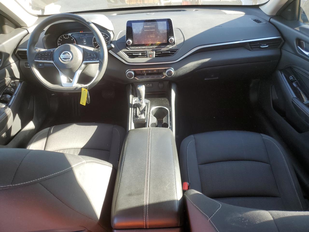 2021 Nissan Altima - Image 8