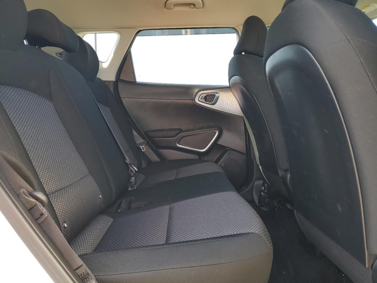 2022 Kia Soul - Image 10