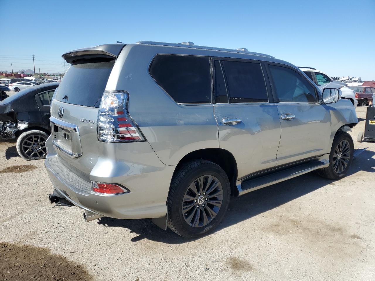 2023 Lexus GX - Image 3