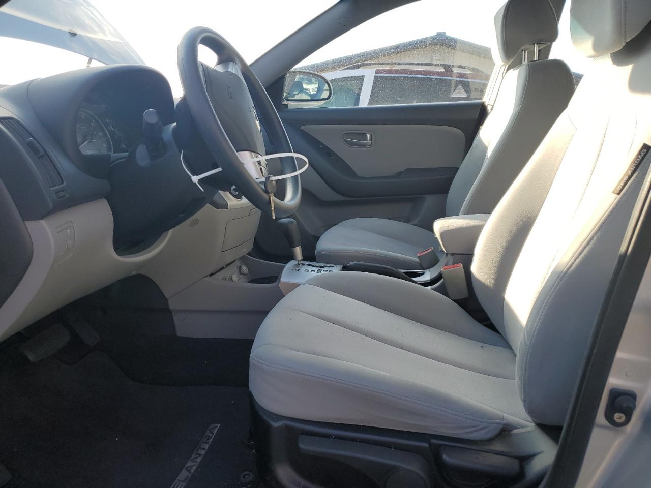 2008 Hyundai Elantra - Image 7