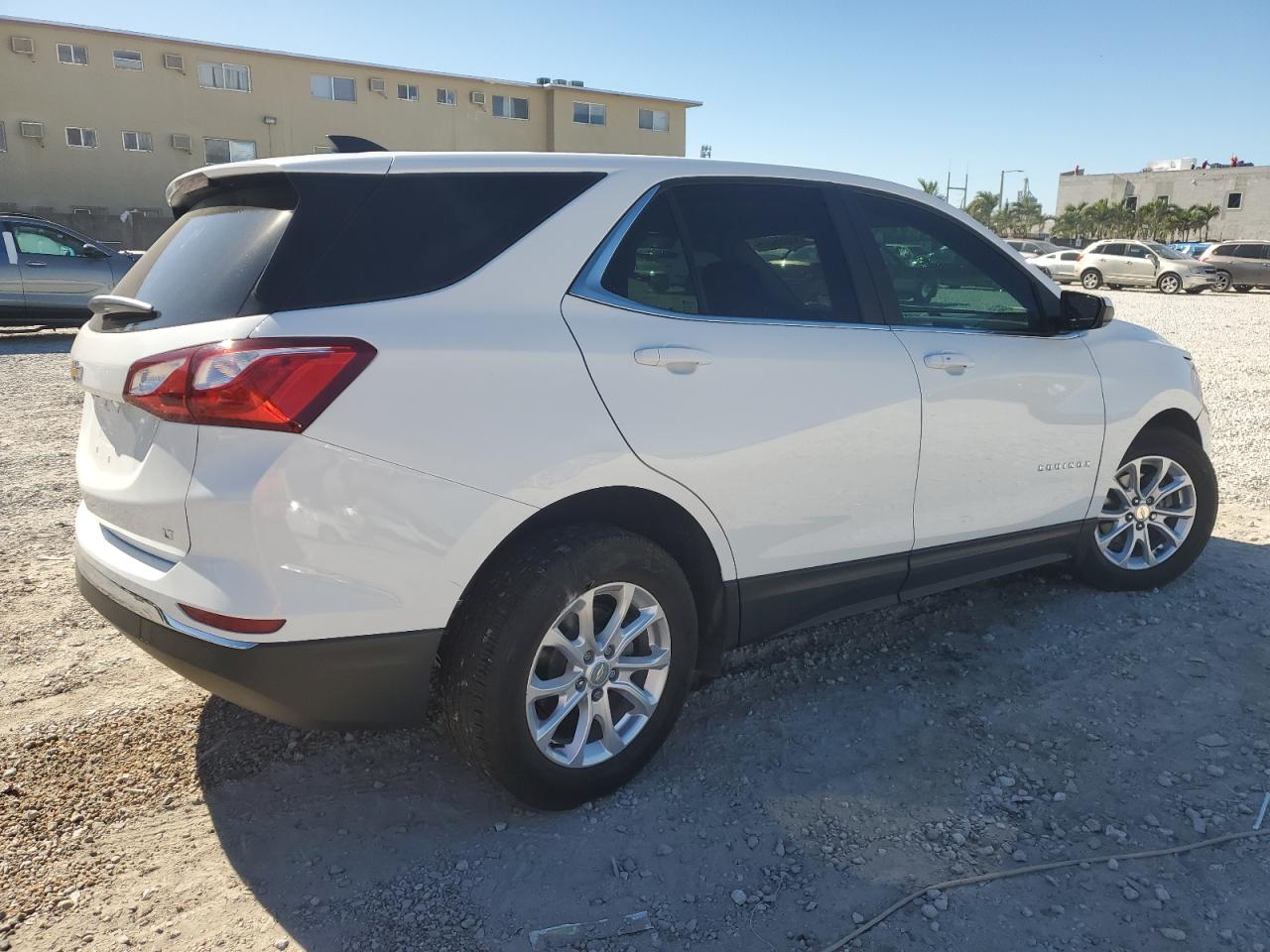 2021 Chevrolet Equinox - Image 3