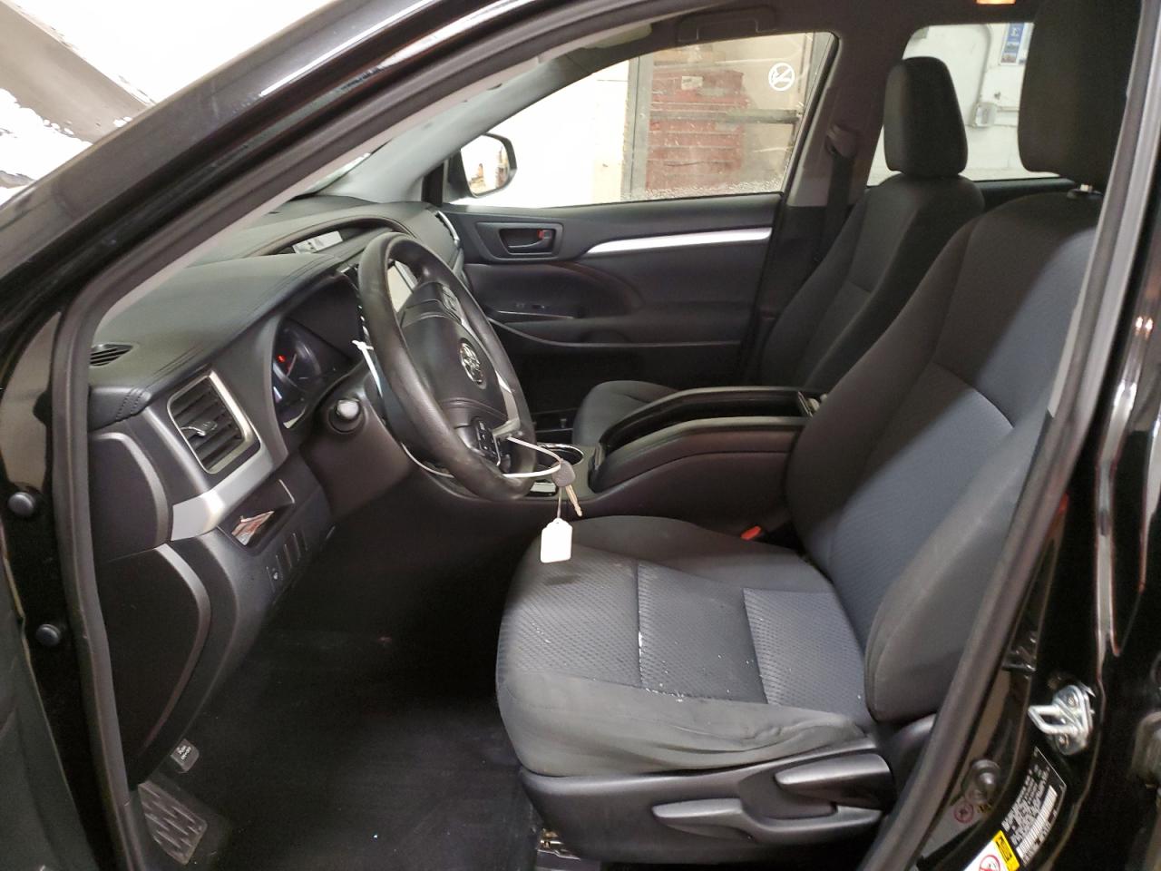 2015 Toyota Highlander - Image 7
