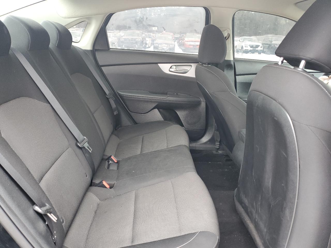 2023 Kia Forte - Image 10