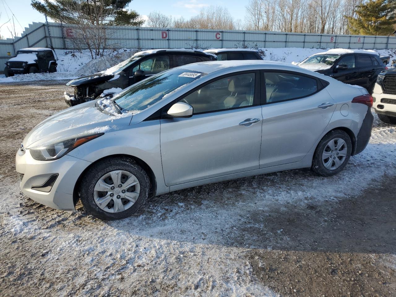 VIN 5NPDH4AE7GH735096 2016 HYUNDAI ELANTRA no.1